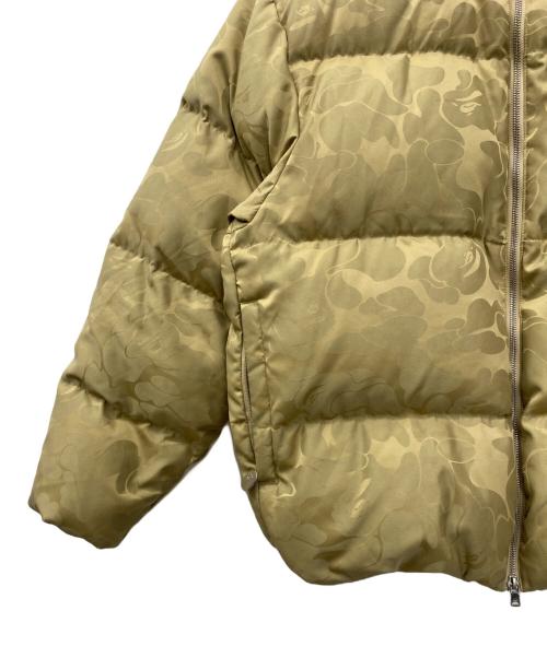 A BATHING APE（ア ベイシング エイプ）A BATHING APE (ア ベイシング エイプ) ダウンジャケット カーキ サイズ:Lの古着・服飾アイテム