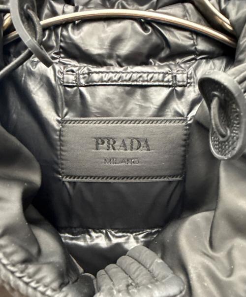 PRADA（プラダ）PRADA (プラダ) トライアングルロゴプレートダウンジャケット ブラック サイズ:48の古着・服飾アイテム
