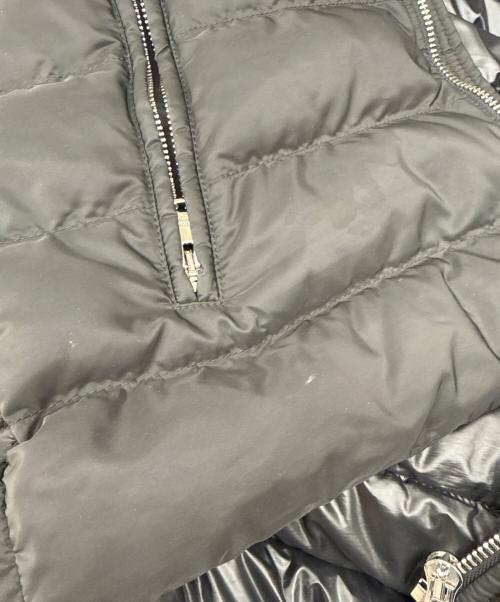 PRADA（プラダ）PRADA (プラダ) トライアングルロゴプレートダウンジャケット ブラック サイズ:48の古着・服飾アイテム