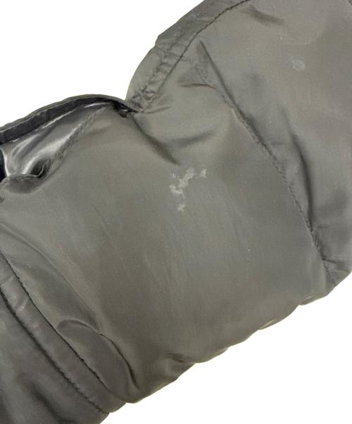 PRADA（プラダ）PRADA (プラダ) トライアングルロゴプレートダウンジャケット ブラック サイズ:48の古着・服飾アイテム