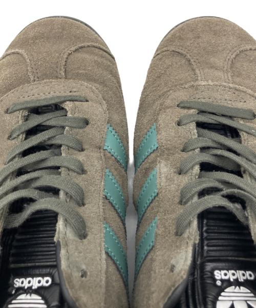adidas（アディダス）adidas (アディダス) ローカットスニーカー グレー サイズ:27.5の古着・服飾アイテム