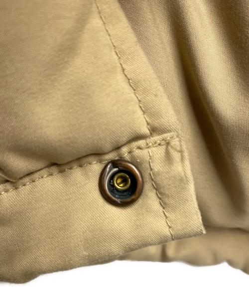 LEVI'S（リーバイス）LEVI'S (リーバイス) ダウンジャケット ベージュ サイズ:Ｌの古着・服飾アイテム