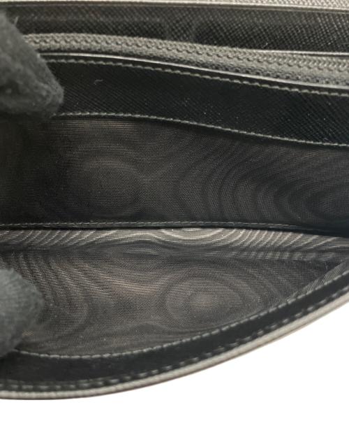 PRADA（プラダ）PRADA (プラダ) 長財布 ブラックの古着・服飾アイテム