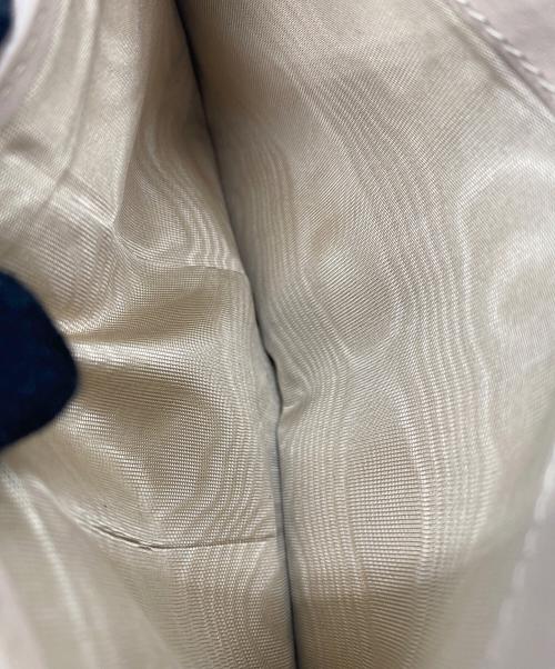 PRADA（プラダ）PRADA (プラダ) 2つ折り財布 ピンクの古着・服飾アイテム