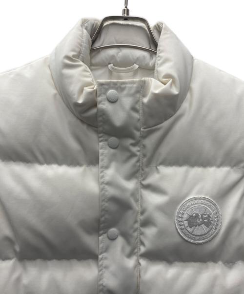 CANADA GOOSE（カナダグース）CANADA GOOSE (カナダグース) ダウンベスト ホワイト サイズ:XSの古着・服飾アイテム