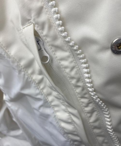 CANADA GOOSE（カナダグース）CANADA GOOSE (カナダグース) ダウンベスト ホワイト サイズ:XSの古着・服飾アイテム