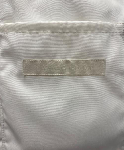 CANADA GOOSE（カナダグース）CANADA GOOSE (カナダグース) ダウンベスト ホワイト サイズ:XSの古着・服飾アイテム