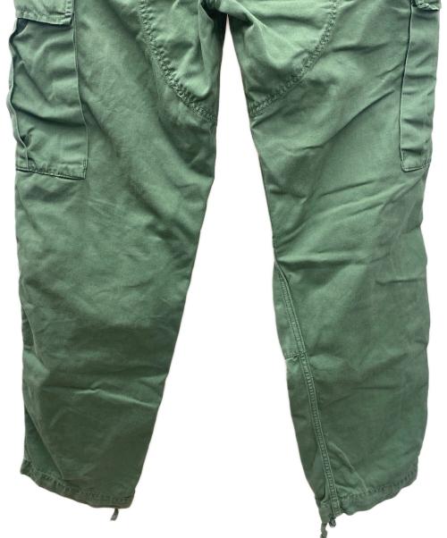 Carhartt WIP（カーハート ワーク イン プログレス）Carhartt WIP (カーハート ワーク イン プログレス) カーゴパンツ グリーン サイズ:w32 l32の古着・服飾アイテム