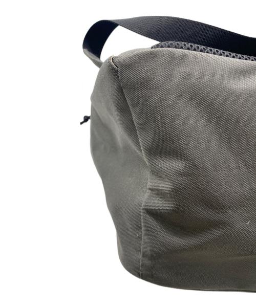 THE NORTH FACE（ザ ノース フェイス）THE NORTH FACE (ザ ノース フェイス) デイパック グレーの古着・服飾アイテム