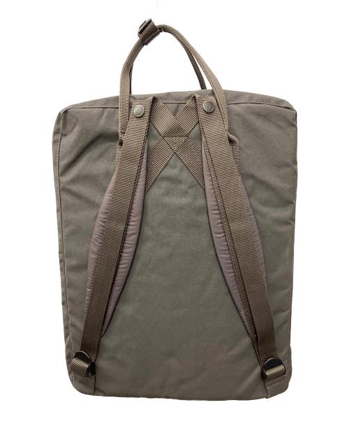 FJALLRAVEN（フェールラーベン）FJALLRAVEN (フェールラーベン) スクエアリュック 未使用品の古着・服飾アイテム