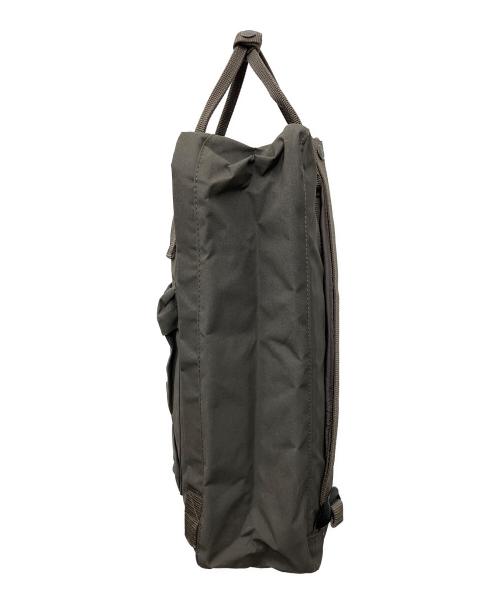 FJALLRAVEN（フェールラーベン）FJALLRAVEN (フェールラーベン) スクエアリュック 未使用品の古着・服飾アイテム