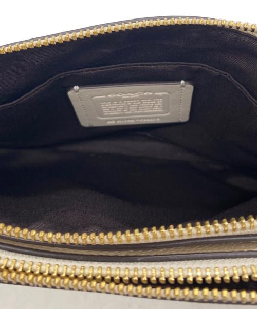 COACH（コーチ）COACH (コーチ) ショルダーバッグ アイボリーの古着・服飾アイテム