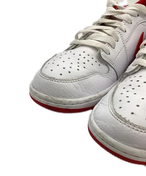 NIKE（ナイキ）NIKE (ナイキ) ローカットスニーカー ホワイト×レッド サイズ:US8の古着・服飾アイテム
