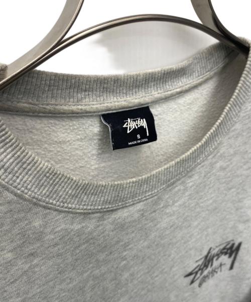 stussy（ステューシー）stussy (ステューシー) クルーネックスウェット グレー サイズ:Ｓの古着・服飾アイテム