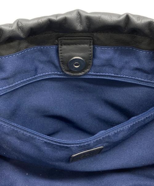 EAR（イア）EAR (イア) 2WAYショルダーバッグ ブラックの古着・服飾アイテム