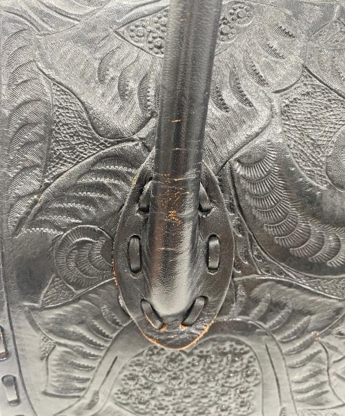 Carving Tribes（カービングトライブス）CARVING TRIBES (カービングトライブス) ハンドバッグ ブラックの古着・服飾アイテム
