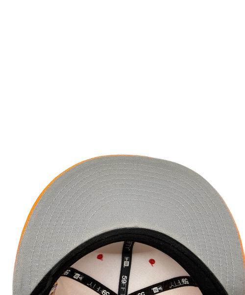 New Era（ニューエラ）New Era (ニューエラ) SUPREME (シュプリーム) キャップ オレンジの古着・服飾アイテム