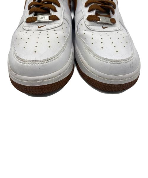 NIKE（ナイキ）NIKE (ナイキ) ローカットスニーカー ホワイト×ブラウン サイズ:26.5の古着・服飾アイテム