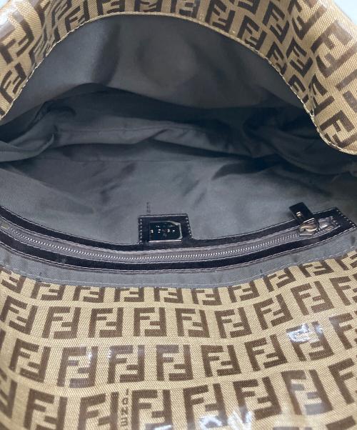 FENDI（フェンディ）FENDI (フェンディ) ショルダーバッグ ベージュの古着・服飾アイテム