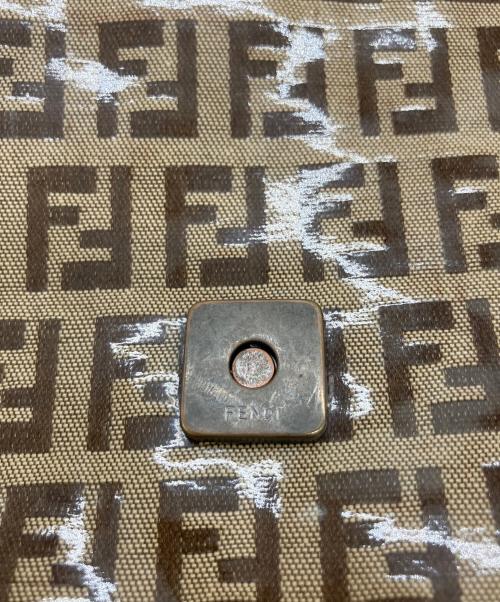 FENDI（フェンディ）FENDI (フェンディ) ショルダーバッグ ベージュの古着・服飾アイテム