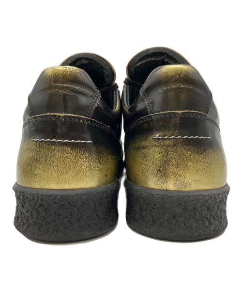 MM6 Maison Margiela（エムエムシックスメゾンマルジェラ）MM6 Maison Margiela (エムエムシックスメゾンマルジェラ) ローカットスニーカー ゴールド×ブラック サイズ:25.5の古着・服飾アイテム