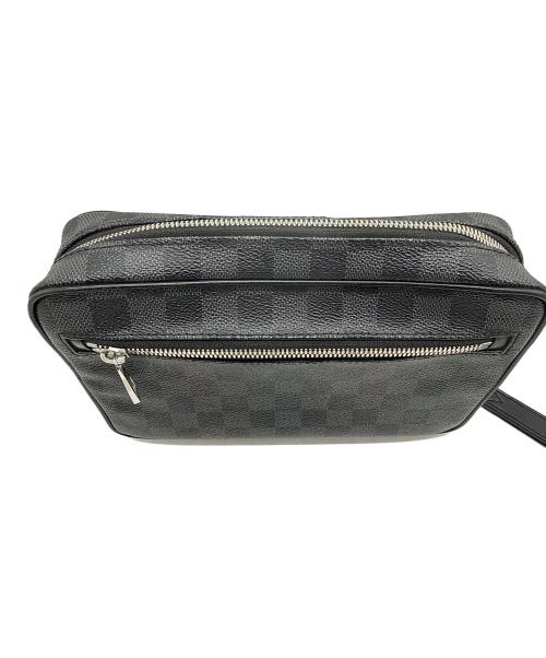 LOUIS VUITTON（ルイ ヴィトン）LOUIS VUITTON (ルイ ヴィトン) クラッチバッグ ブラックの古着・服飾アイテム
