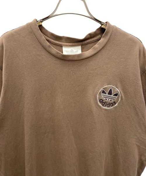 adidas Originals（アディダスオリジナル）adidas originals (アディダスオリジナル) 半袖カットソー ブラウン サイズ:XLの古着・服飾アイテム