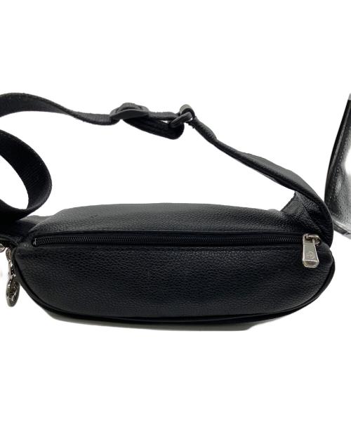 LONGCHAMP（ロンシャン）LONGCHAMP (ロンシャン) ウエストバッグ ブラックの古着・服飾アイテム