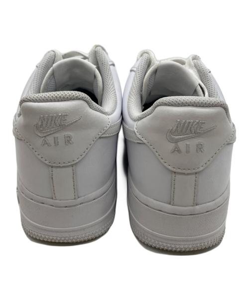 NIKE（ナイキ）NIKE (ナイキ) ローカットスニーカー ホワイト サイズ:24.5cmの古着・服飾アイテム