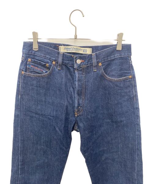 DIESEL（ディーゼル）DIESEL (ディーゼル) デニムパンツ インディゴ サイズ:78.5ｃｍ　ｗ31の古着・服飾アイテム