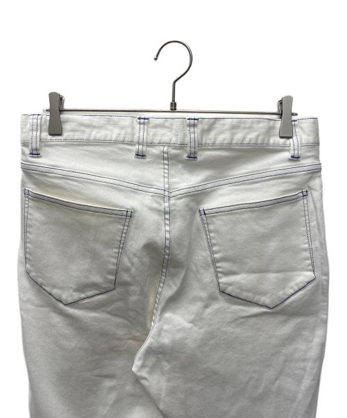 β（ベータ）β (ベータ) デニムパンツ ホワイト サイズ:Ｍ 未使用品の古着・服飾アイテム