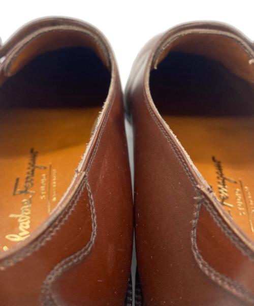 Salvatore Ferragamo（サルヴァトーレ フェラガモ）Salvatore Ferragamo (サルヴァトーレ フェラガモ) ビジネスシューズ ブラウン サイズ:9 1/2の古着・服飾アイテム