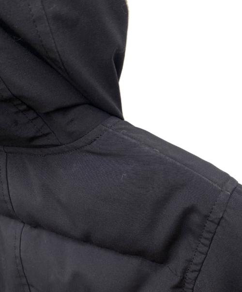CANADA GOOSE（カナダグース）CANADA GOOSE (カナダグース) ダウンジャケット ネイビー サイズ:Sの古着・服飾アイテム