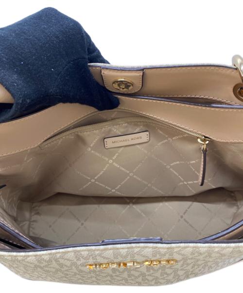 MICHAEL KORS（マイケルコース）MICHAEL KORS (マイケルコース) ショルダートートバッグ ベージュの古着・服飾アイテム