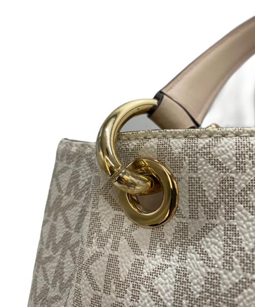 MICHAEL KORS（マイケルコース）MICHAEL KORS (マイケルコース) ショルダートートバッグ ベージュの古着・服飾アイテム