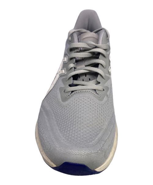 asics（アシックス）asics (アシックス) ランニングシューズ グレー サイズ:26.5㎝の古着・服飾アイテム