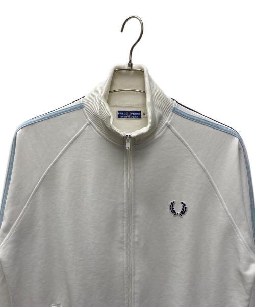 FRED PERRY（フレッドペリー）FRED PERRY (フレッドペリー) ジップパーカー ホワイト サイズ:Ｍの古着・服飾アイテム