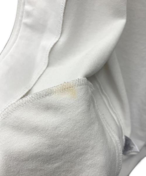 FRED PERRY（フレッドペリー）FRED PERRY (フレッドペリー) ジップパーカー ホワイト サイズ:Ｍの古着・服飾アイテム