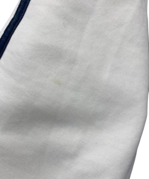 FRED PERRY（フレッドペリー）FRED PERRY (フレッドペリー) ジップパーカー ホワイト サイズ:Ｍの古着・服飾アイテム