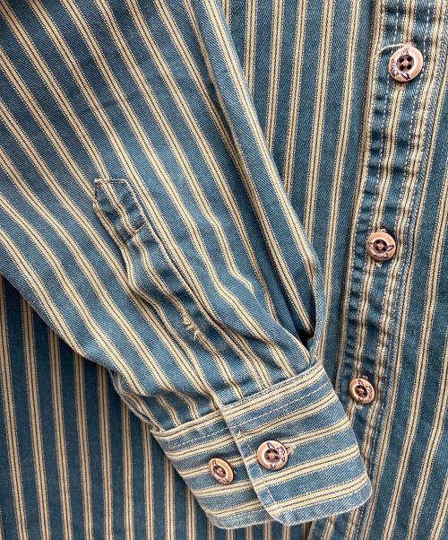 karaku（カラク）karaku (カラク) 長袖シャツ グリーン×ベージュ サイズ:Lの古着・服飾アイテム