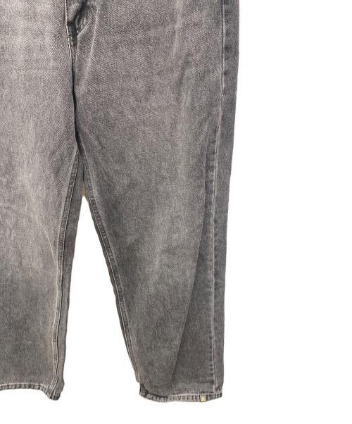 LEVI'S（リーバイス）LEVI'S (リーバイス) デニムパンツ グレー サイズ:34の古着・服飾アイテム