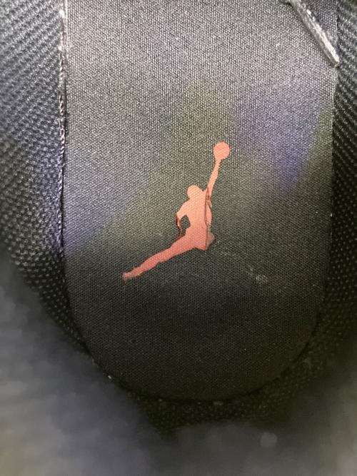 NIKE（ナイキ）NIKE (ナイキ) ローカットスニーカー ブラック×レッド サイズ:26.5の古着・服飾アイテム