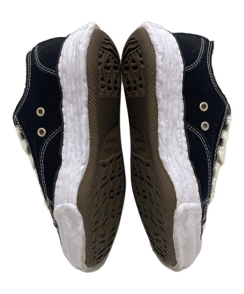 Maison MIHARA YASUHIRO（メゾン ミハラ ヤスヒロ）Maison MIHARA YASUHIRO (メゾン ミハラ ヤスヒロ) ローカットスニーカー ブラック×ホワイト サイズ:23.5の古着・服飾アイテム