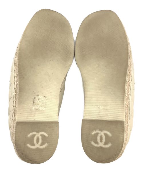 CHANEL（シャネル）CHANEL (シャネル) ローファー ベージュ サイズ:39の古着・服飾アイテム