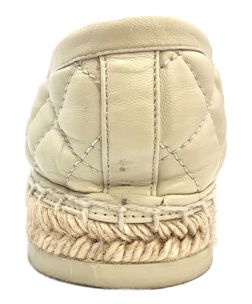 CHANEL（シャネル）CHANEL (シャネル) ローファー ベージュ サイズ:39の古着・服飾アイテム