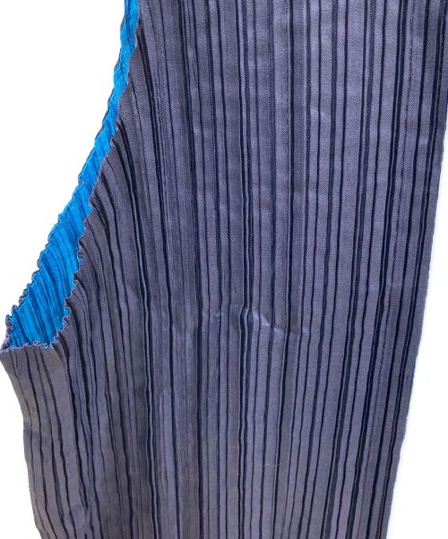 ISSEY MIYAKE（イッセイミヤケ）ISSEY MIYAKE (イッセイミヤケ) ベスト ブルー×ネイビー サイズ:Mの古着・服飾アイテム