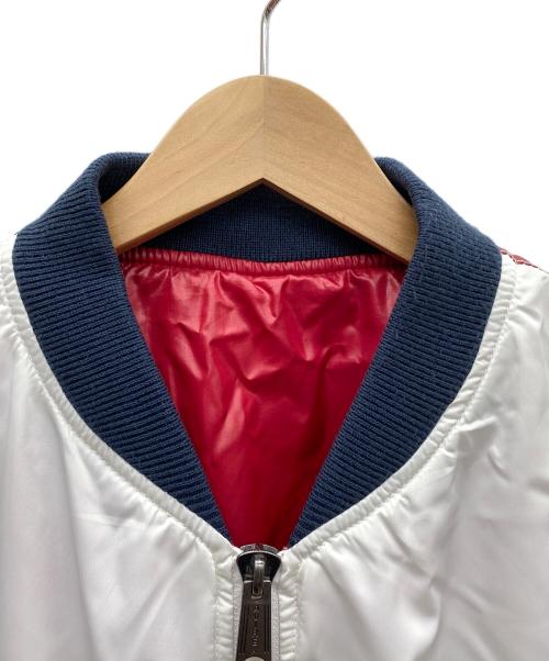 AVIREX（アヴィレックス）AVIREX (アヴィレックス) リバーシブル MA-1 ホワイト×レッド サイズ:XLの古着・服飾アイテム