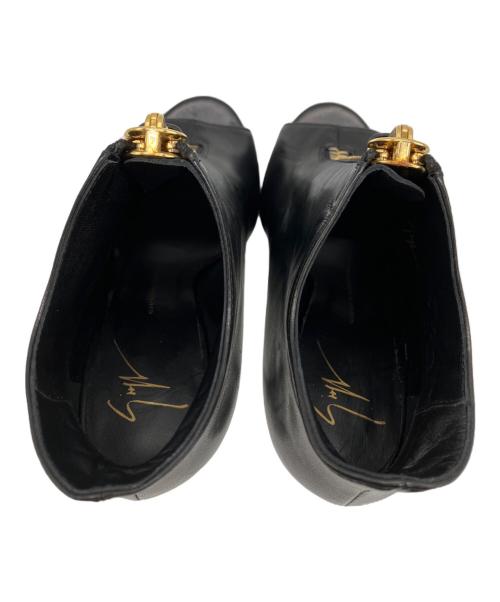 GIUSEPPE ZANOTTI（ジュゼッペザノッティ）GIUSEPPE ZANOTTI (ジュゼッペザノッティ) ヒール ブラック サイズ:35 1/2 未使用品の古着・服飾アイテム