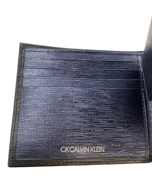 ck Calvin Klein（シーケーカルバンクライン）ck Calvin Klein (シーケーカルバンクライン) タットII 2つ折り財布 ブラックの古着・服飾アイテム