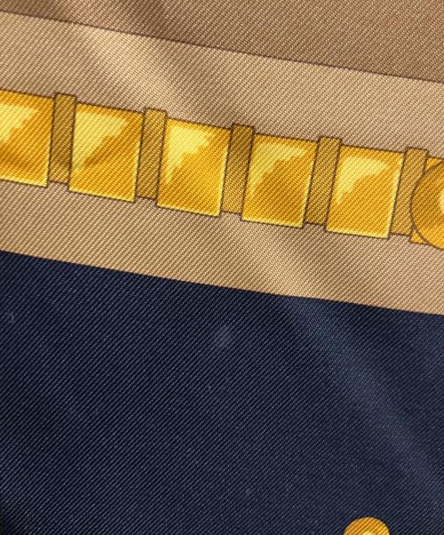 HERMES（エルメス）HERMES (エルメス) アフリカのスプーンシルクスカーフ ブラック×イエローの古着・服飾アイテム